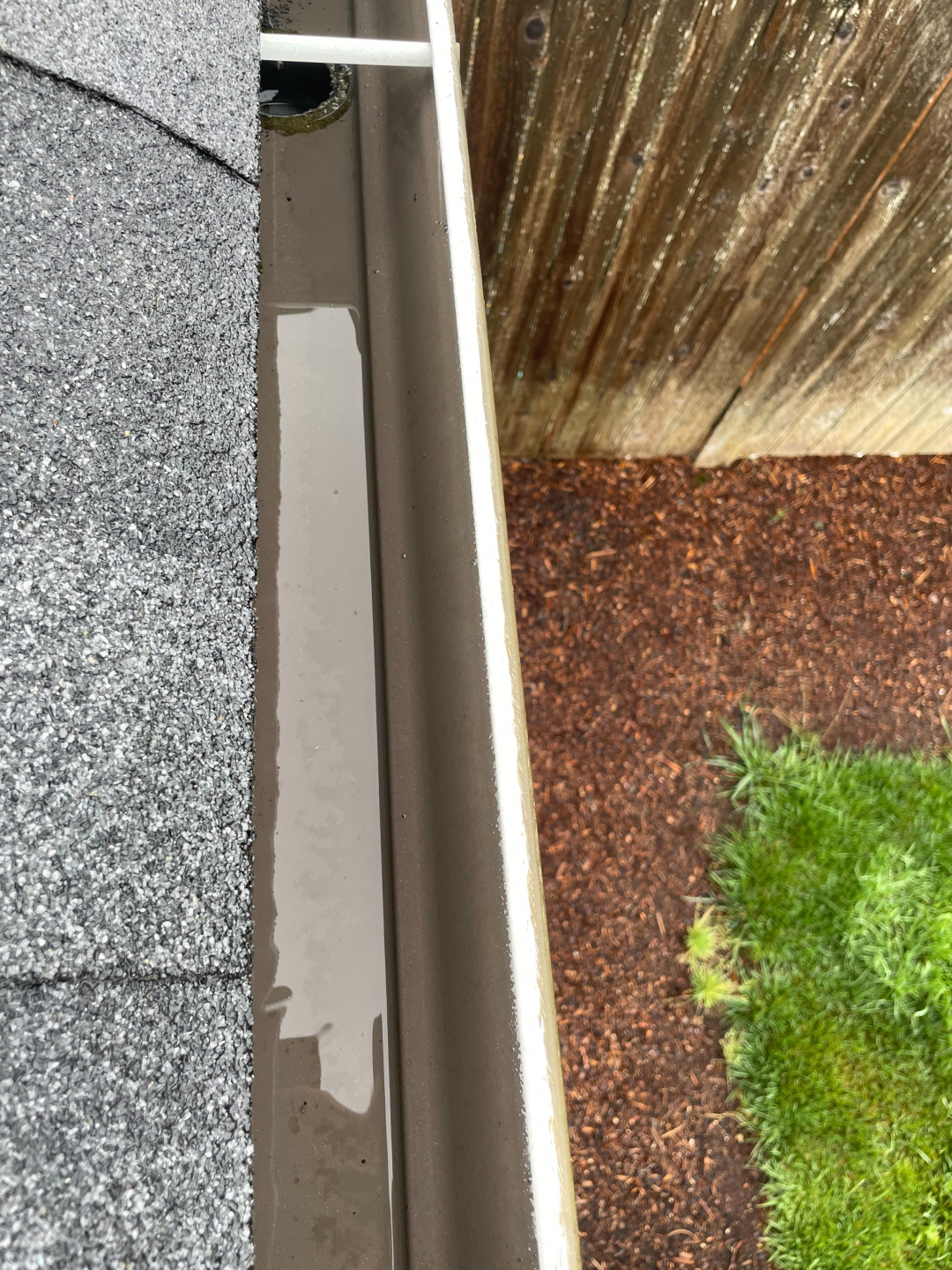 Sparkling clean gutter on Eugene Oregon Home